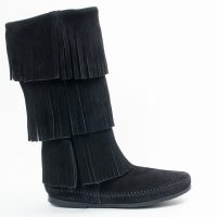 Schwarze Minnetonka Damen Stiefel 3-Layer Fringe Boot Schwarze Damen Schlupfstiefel mit Fransen aus Wildleder