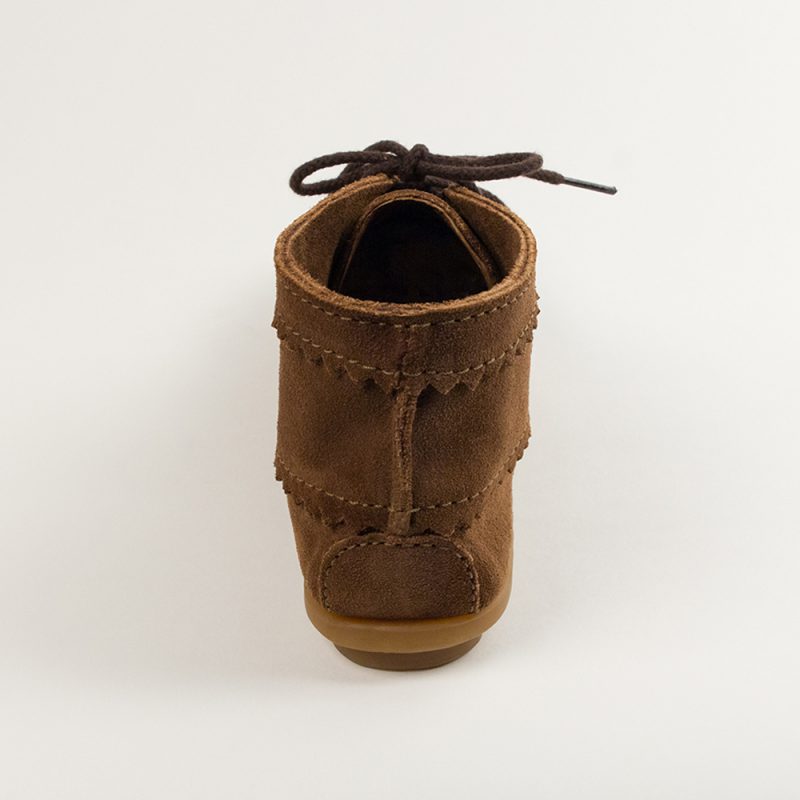 Dunkelbrauner Damen Mokassin von Minnetonka Schlichter Minnetonka Damen Mokassin mit Schnürung