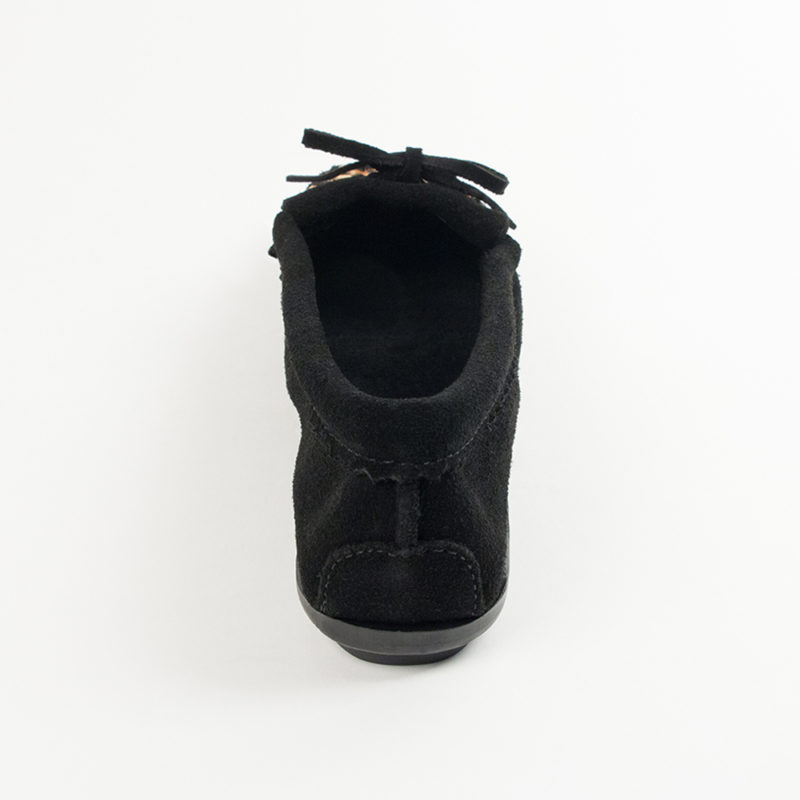 Minnetonka Damen Mokassins in schwarz mit Animal Print Schwarze Damen Mokassins mit Leo Print