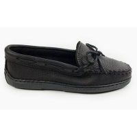 Schwarze Minnetonka Damen Mokassins Moosehide Classic Klassische Schwarze Damen Elchleder Mokassins