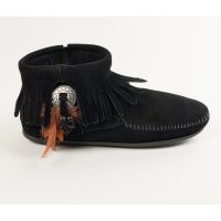 Schwarze Feather Booties von Minnetonka Minnetonka Damen Feather Bootie