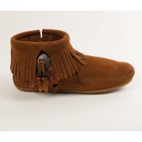 Braune Feather Booties von Minnetonka Minnetonka Damen Feather Bootie