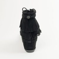 Schwarze Fransen Boots von Minnetonka Minnetonka Tramper Boots mit Fransen