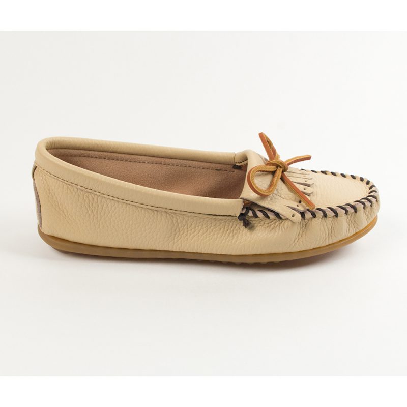 Minnetonka Damen Mokassins mit Fransen Bequeme Hirschleder Mokassins für Damen