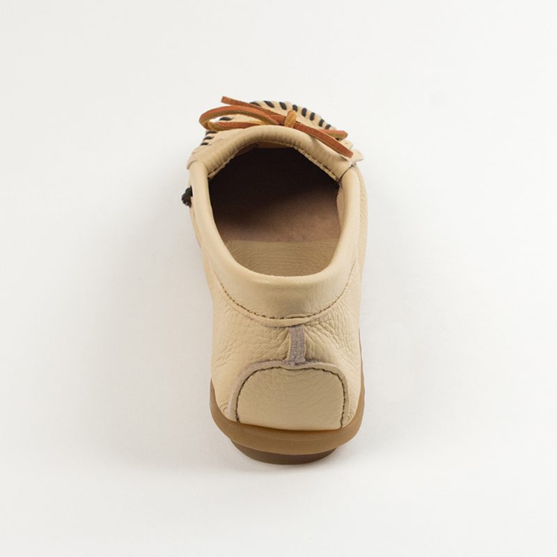 Minnetonka Damen Mokassins mit Fransen Bequeme Hirschleder Mokassins für Damen